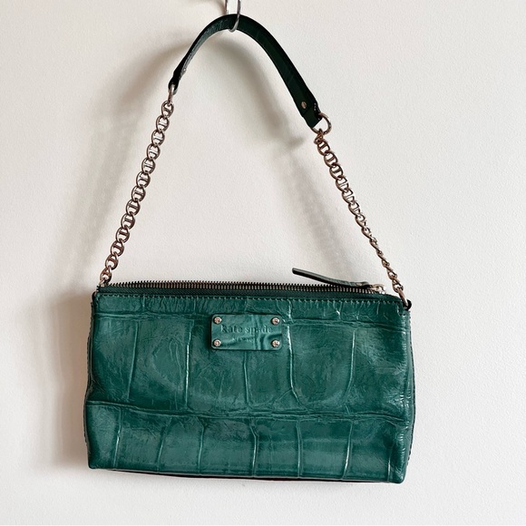 BNWOT KATE SPADE PATENT LEATHER “CROCODILE” EMBOSSED SHOULDER BAG - Picture 3 of 11
